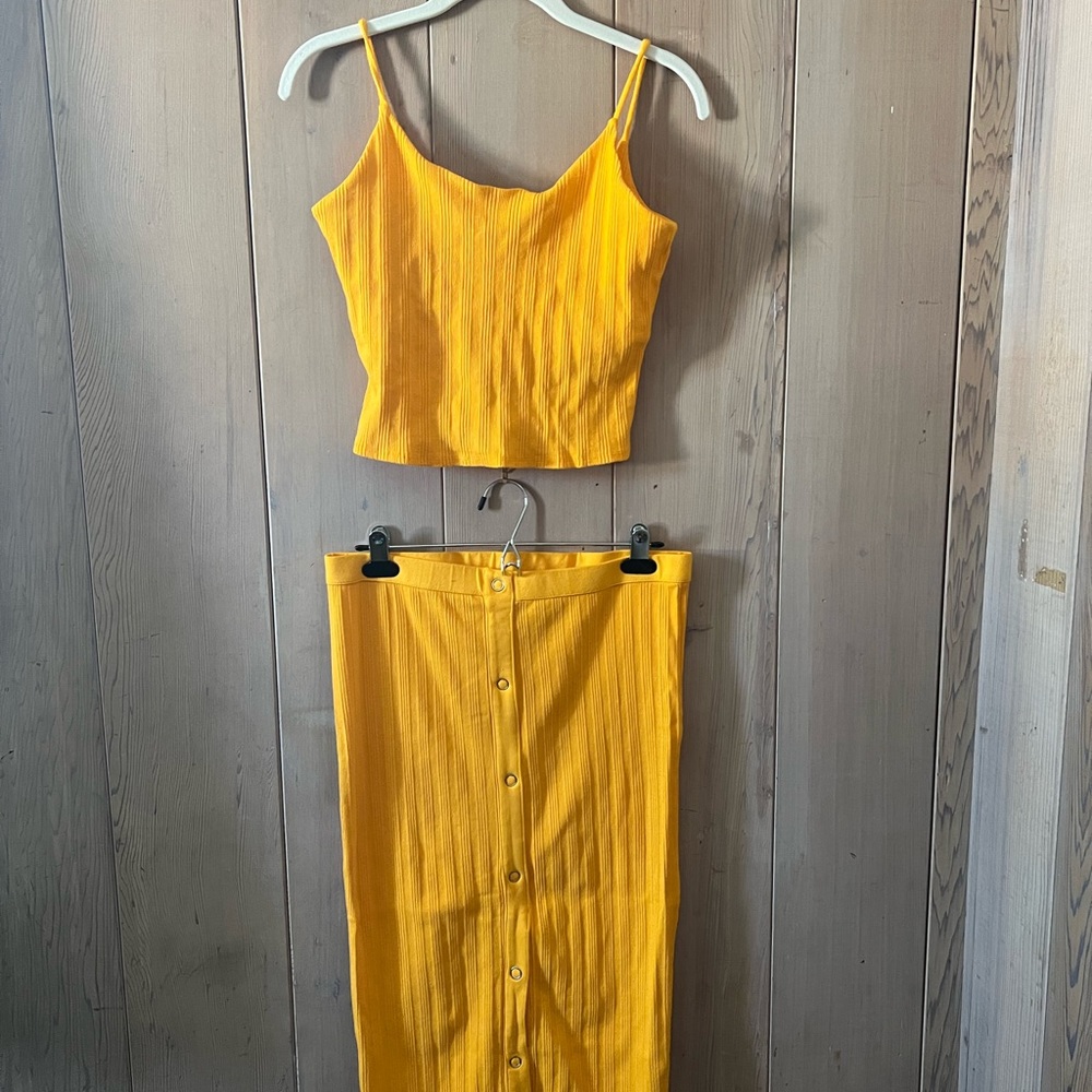 Enzo Cost midi skirt / tank set in mango